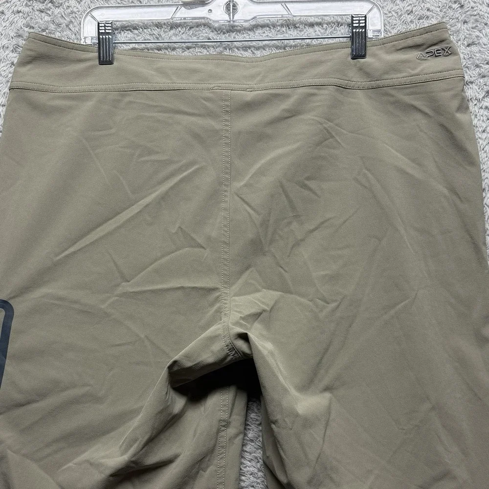The North Face Mens Boardshorts Size 38 Khaki Tan Hybrid Apex Stretch Watersport